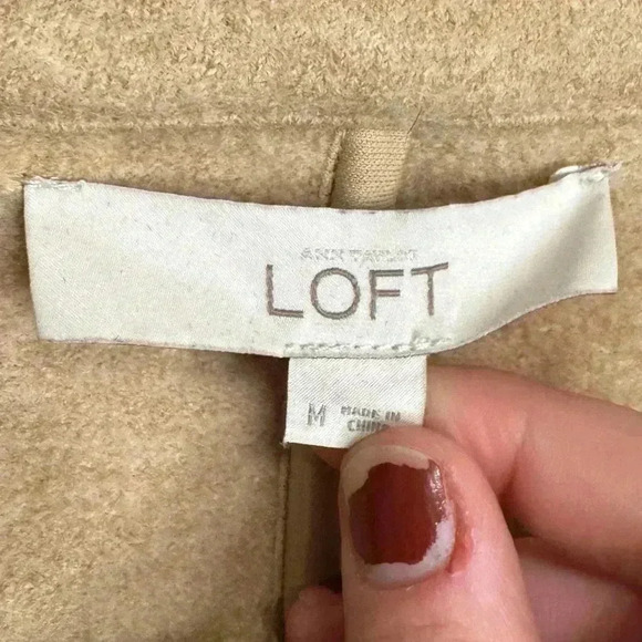 Loft merino wool camel color blazer size M - Picture 4 of 4